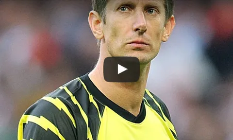 Edwin van der Sar - chứng nhân cho thời hoàng kim của Man Utd