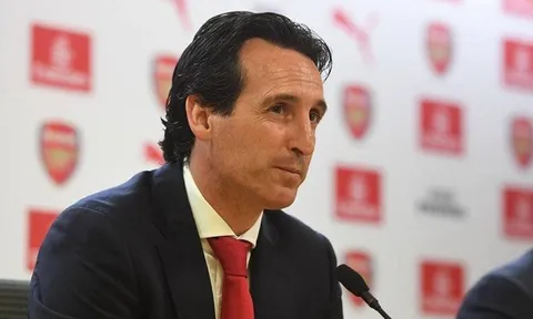 Sau tất cả, Emery đã lên tiếng ủng hộ học trò sau scandal phân biệt chủng tộc