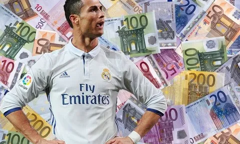 Ronaldo từ chối lời đề nghị trị giá 200 triệu Euro từ đội bóng Trung Quốc