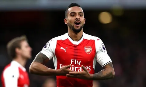 Everton ra giá 30 triệu euro để giải cứu Walcott