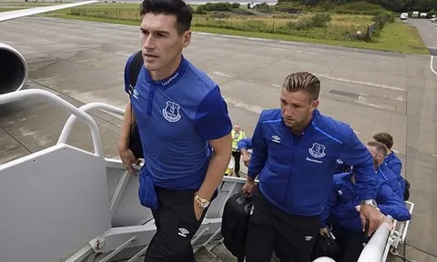 Everton thiếu vắng tinh binh trong ngày đến châu Phi du đấu
