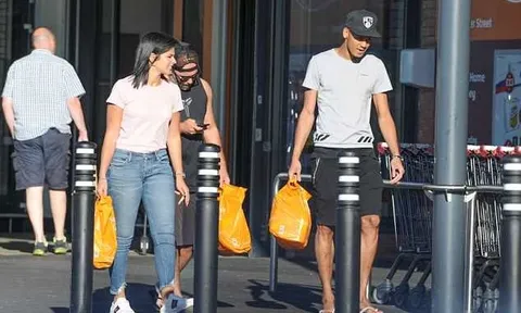 Fabinho bắt đầu cuộc sống mới ở Liverpool