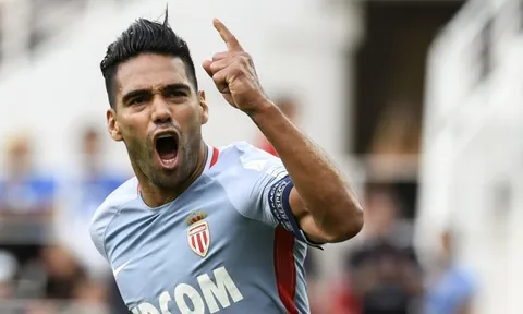 Falcao lập hat-trick trước Dijon, Monaco đi vào lịch sử Ligue 1