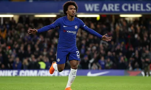 Fan Chelsea đòi tống khứ Wilian vì hành động thiếu tôn trọng Conte