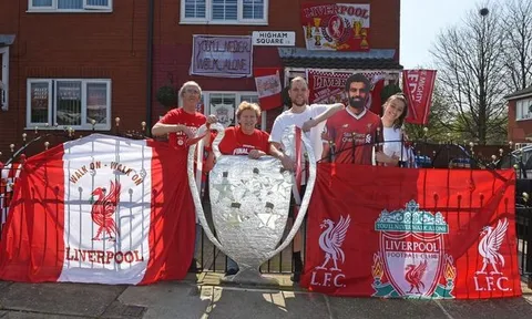 Fan cuồng Liverpool biến nơi ở thành Anfield thu nhỏ