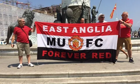 Fan Quỷ đỏ háo hức đón chờ Man Utd đấu Real