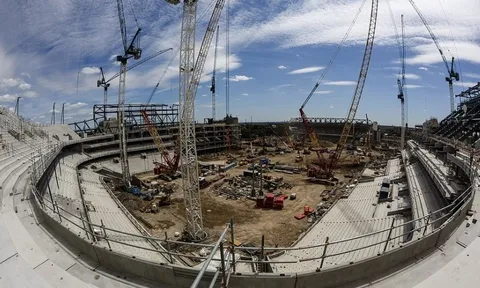 Fan Tottenham lại thổn thức trước những bức ảnh về 'nhà mới'