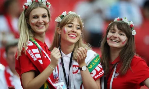 Fan nữ nóng bỏng của Ba Lan, Colombia 'đốt cháy' các SVĐ tại Nga