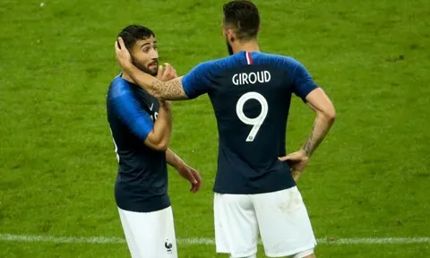 Hazard, Giroud đồng loạt ra tay đưa Fekir về Stamford Bridge