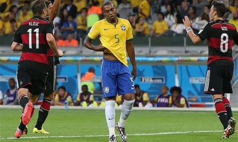 Fernandinho - Biểu tượng cho giai đoạn thất bại của ĐT Brazil!