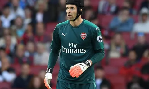 Thắng 4-1, Petr Cech vẫn chưa hài lòng