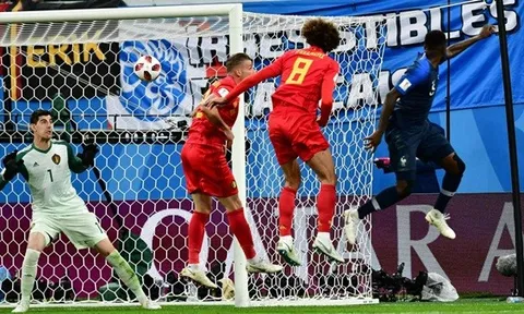 Fellaini - Umtiti và cú lắc đầu định mệnh