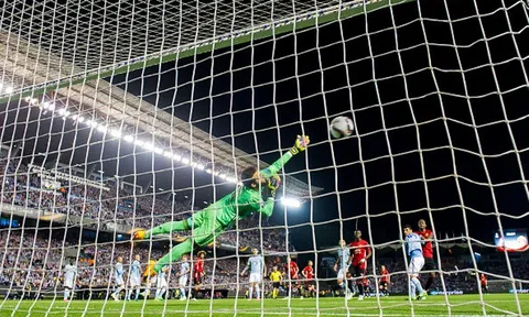 Gần 10 năm, Man United mới làm được điều này
