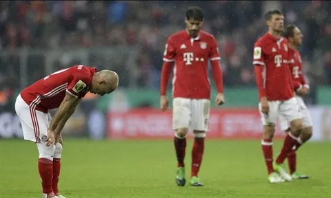 Gần 2 thập kỷ, Bayern mới bết bát như hiện nay