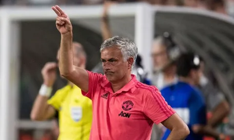 Gặp khó vụ Perisic, Mourinho tạm hài lòng với phương án 2