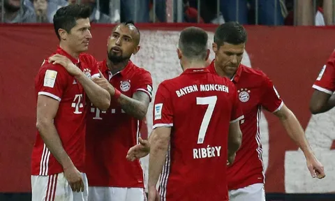Lewandowski có thể vắng mặt trận gặp Real Madrid