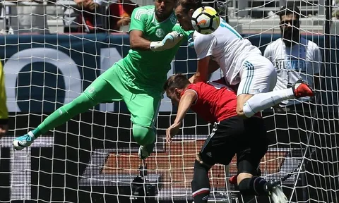 Gareth Bale thể hiện ra sao khi gặp lại Man Utd?