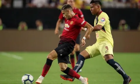 'Tôi sẽ chơi ở bất cứ vị trí nào Mourinho yêu cầu'
