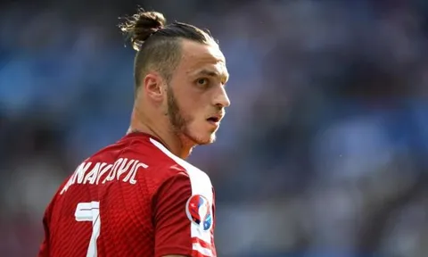 Arnautovic gửi thông điệp tới Man Utd