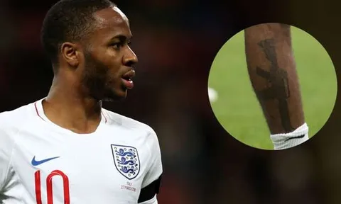 Raheem Sterling và bí mật đẫm nước mắt về cây súng trên chân