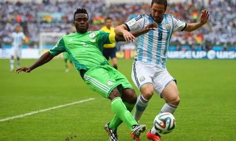 Trong cơn mê tại Saint Petersburg, thế giới đã lãng quên Gonzalo Higuain…