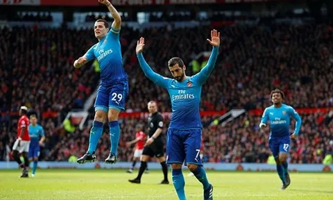 Ghi bàn cho Arsenal, Mkhitaryan vẫn khiến CĐV M.U ấm lòng