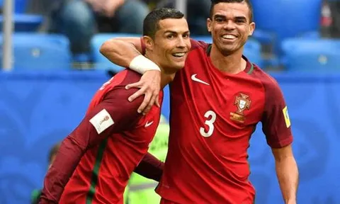 Ghi bàn tằng tằng, Ronaldo đạt thêm cột mốc mới