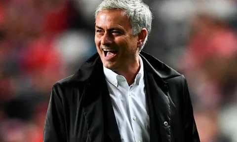 Giá trị của Mourinho: Không thành "tiên" cũng được "tiền"