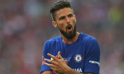 Trước tin đồn bị Chelsea bán, Giroud đáp trả cực gắt
