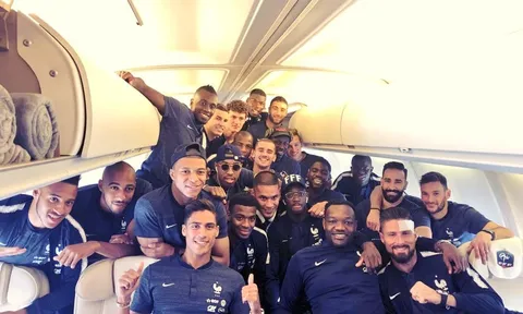 Giroud bình phục, tươi tắn cùng tuyển Pháp đến Nga
