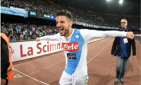 Giúp Napoli hủy diệt Fiorentina, Mertens áp sát Dzeko