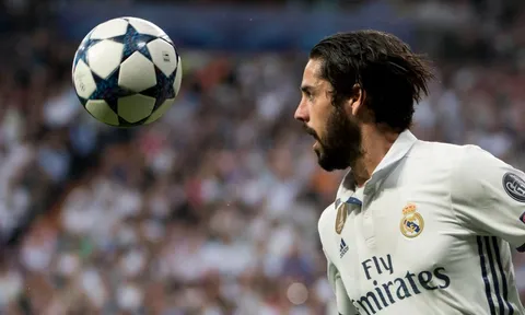 Góc chiến thuật: Simeone bất lực vì "mối nối" Isco