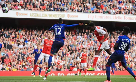 Góc HLV Nguyễn Văn Sỹ: Arsenal chớ hoan hỉ; Chelsea sớm vô địch
