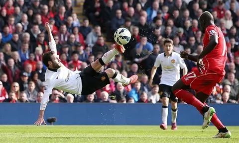 Góc siêu phẩm: Pha ngã người thần sầu của Mata trước Liverpool