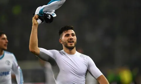 Góc tuyển trạch: Sead Kolasinac - bản hợp đồng "thông minh"
