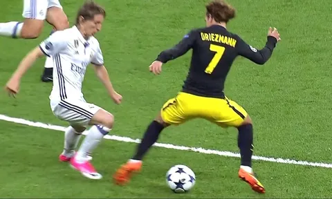 Griezmann gia nhập 'hội những siêu sao bị sỉ nhục'