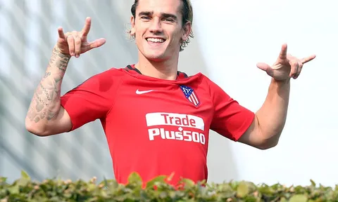 Griezmann tạo dáng 'nhí nhảnh' tại Munich