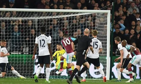 Thua West Ham, Tottenham sớm tung cờ trắng