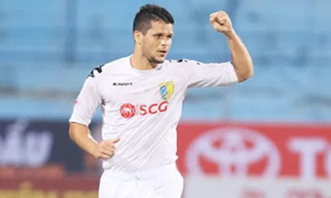 Trung vệ Alvaro Silva quyết cạnh tranh suất đá chính tại Hà Nội FC
