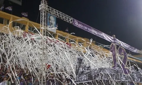 Hà Nội FC: Màn cổ vũ 3 trong 1