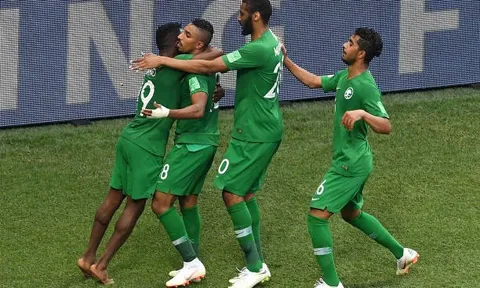Hai bàn thắng phút bù giờ, Saudi Arabia lội ngược dòng kịch tính trước Ai Cập