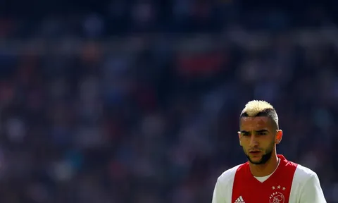 Hakim Ziyech: Ngòi nổ số một của Ajax mùa này