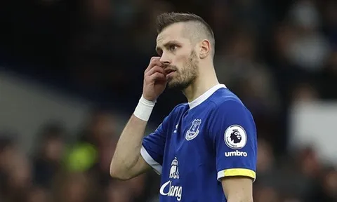 "Hàng hớ" MU dự định chia tay Premier League