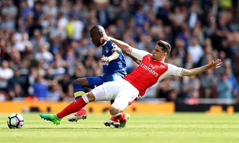 Hàng thủ Arsenal lại 'tan hoang' trước đại chiến Chelsea