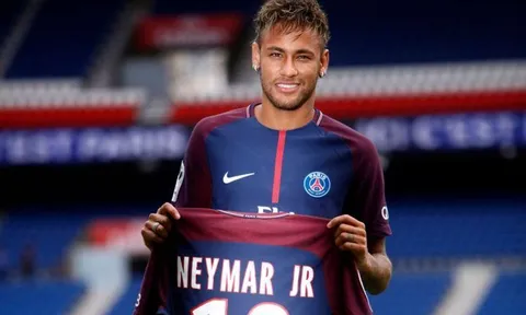 Bất ngờ với tin nhắn của Hazard gửi cho Neymar