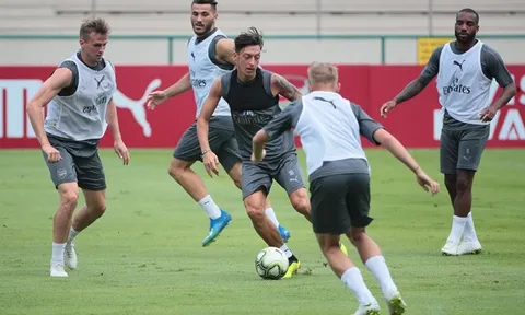 Bellerin: 'Arsenal có sự tổ chức hơn so với thời Arsene Wenger'