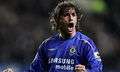 Hernán Crespo, số 9 thành công hiếm hoi của Chelsea