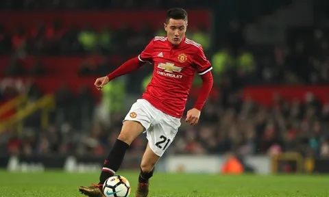 Tình cảnh Man Utd: Đại cải cách hoặc chết