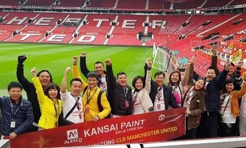 Hiện thực hóa giấc mơ Old Trafford và gặp gỡ danh thủ Andy Cole của hàng chục CĐV Việt
