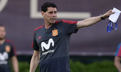 Hierro: "Tôi sẽ không đổi bất kỳ cầu thủ nào của mình để lấy Ronaldo"